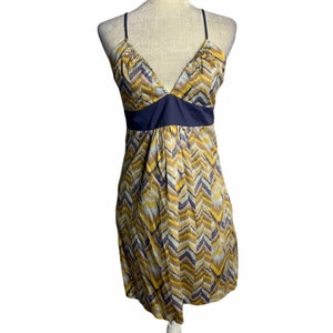 Vintage BCBG Sweetheart Mini Dress M Blue Chevron Spaghetti Straps