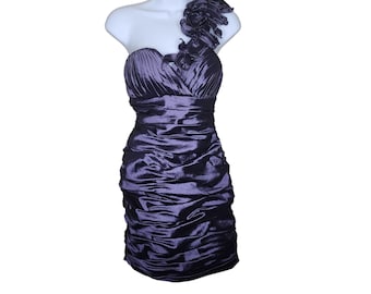 Vintage Y2K Abschlussball Mini geraffte Kleid Eine Schulter Damen Größe 2 Lila Rüschen
