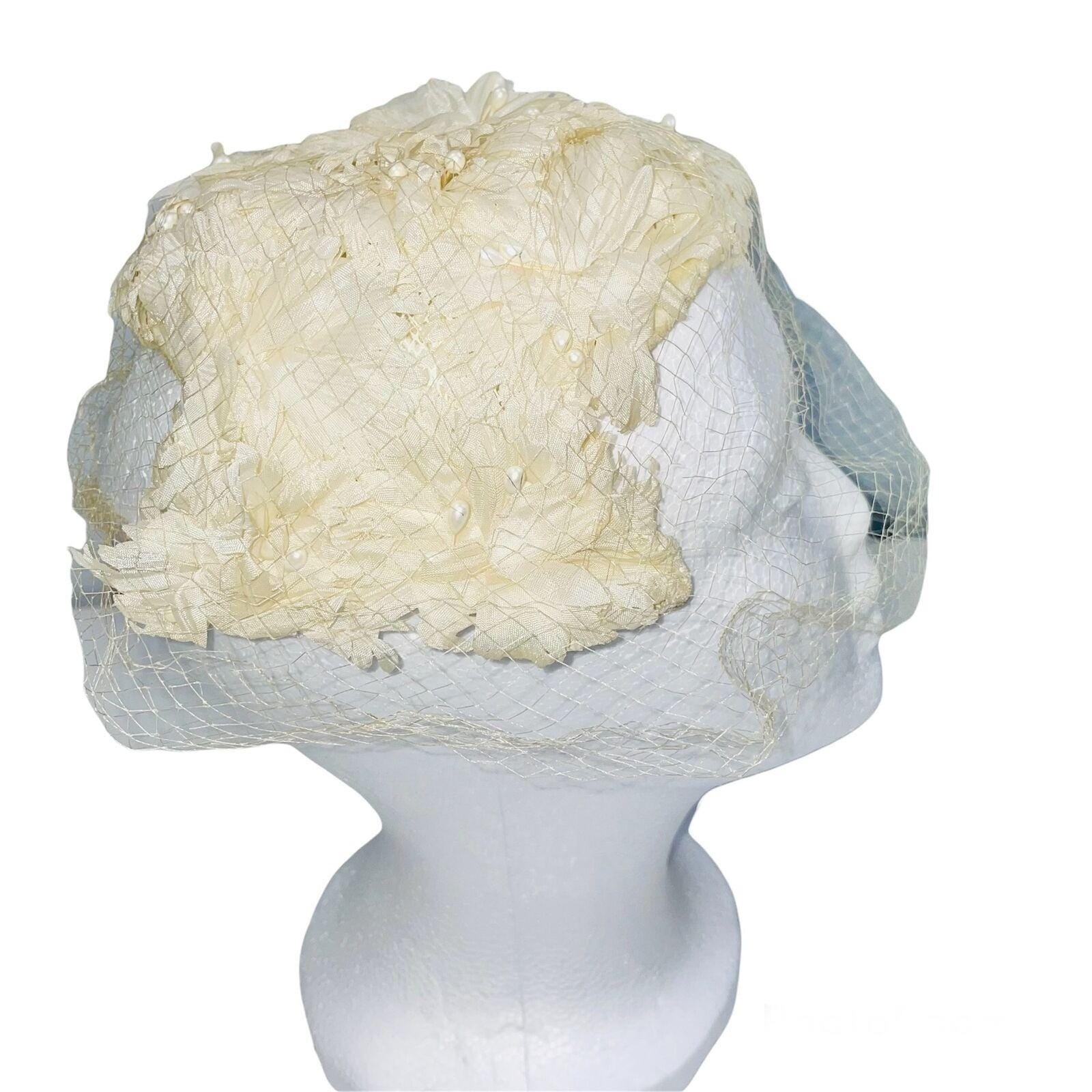 Vintage 50s 60s Crown Ivory Hat Net Floral Pearls Bridal  display picture 3