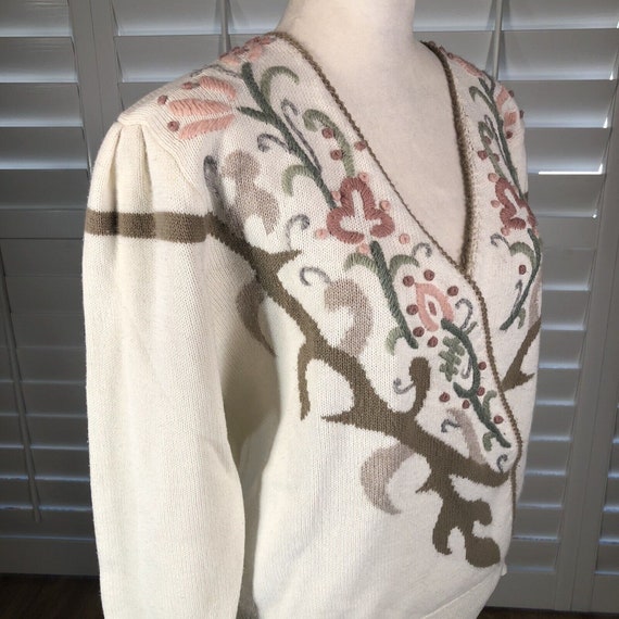 Vtg 80s Cream Embroidered Surplice Sweater M Puff… - image 8