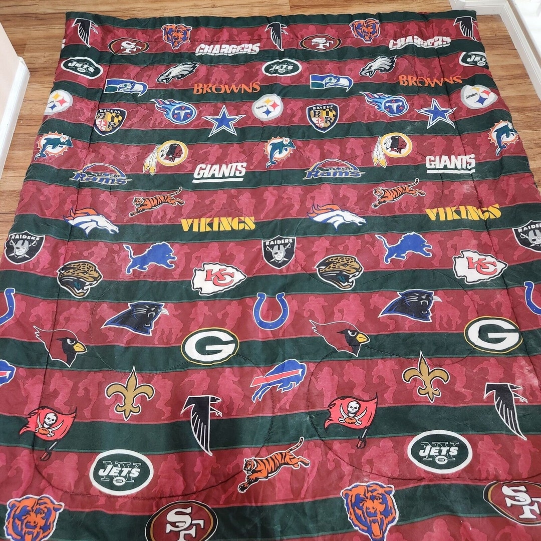 Vintage 90s NFL Mascot Double Full Size Comforter Red Green Teams