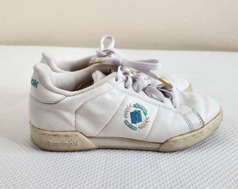 Vintage 90s Reebok Sneakers Tennis Shoes White 7.5 Women's Low Top Teal Emblem