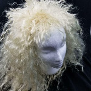 Vintage Womens Wig Blonde Long Haired Synthetic Shag Hair Rocker Costume Cosplay
