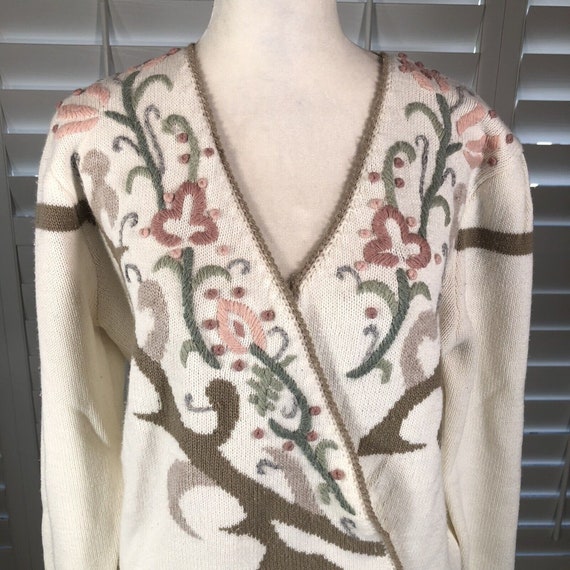 Vtg 80s Cream Embroidered Surplice Sweater M Puff… - image 1