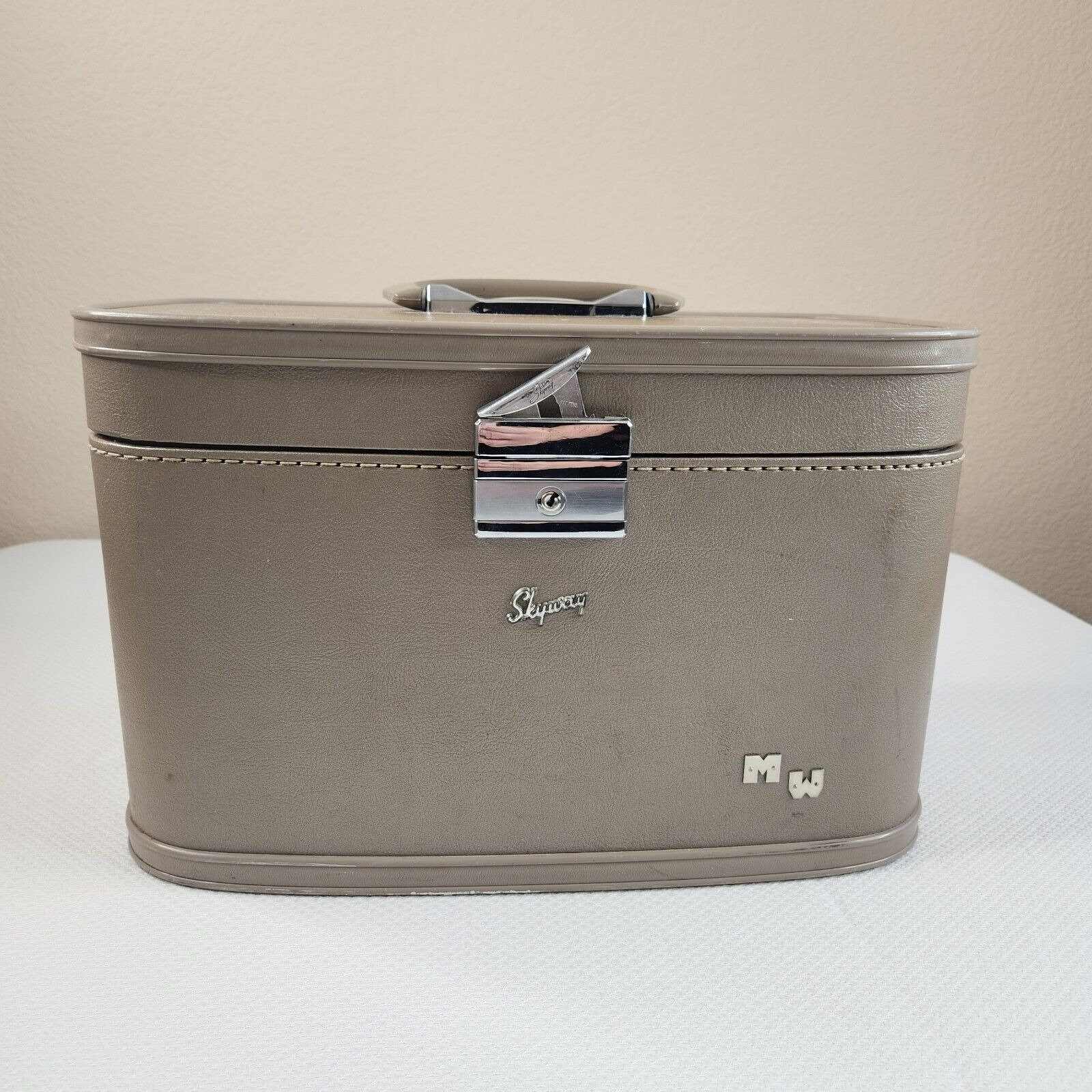 Vintage 50s 60s SKYWAY Luggage Train Cosmetic Case Mid Century