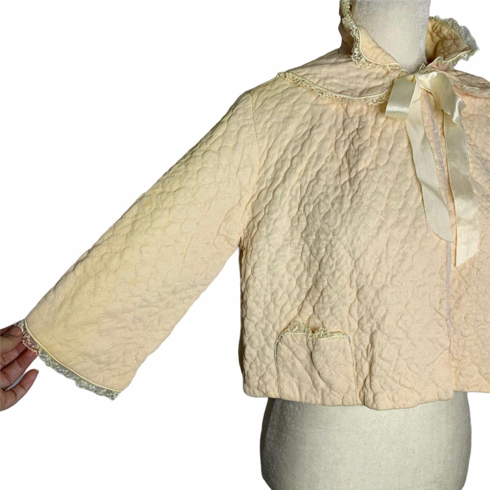 Vintage 50s Quilted Bed Jacket S Peach Lace Trim Ribbon Lined Etsy UK