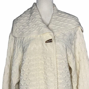 Vintage Liz Sport Cardigan Sweater M Cream Wool Cable Knit Horn Toggle Button
