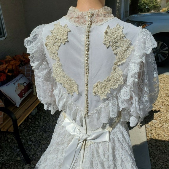 Vintage 70s Lace Wedding Dress Train Boho Cottage… - image 10