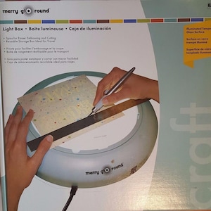 EK Success Light Box Merry Glo Round Aqua 9-inch draaitafel rond gehard glas