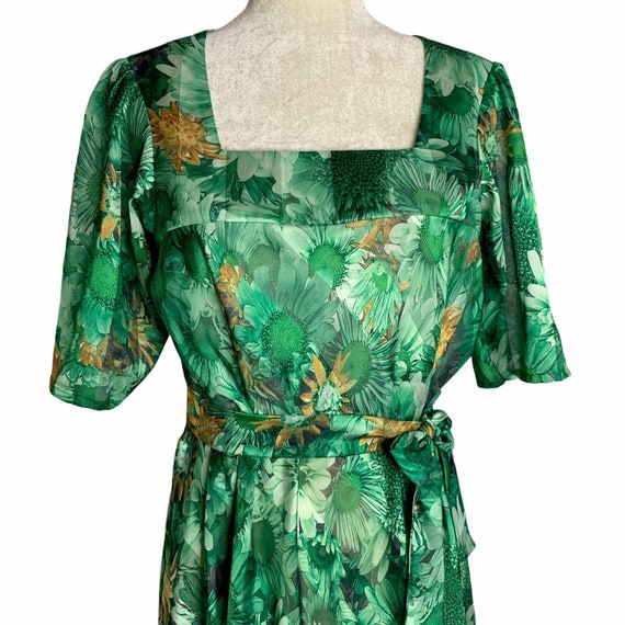 Vintage Floral Maxi Dress M Green Square Neck Sheer Partially Lined Tie Waist Vintage Floral Maxi Dress M Green Square Neck Sheer Partially Lined Tie Waist