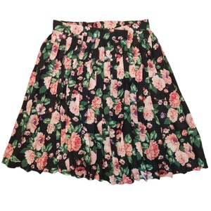 Falda plisada vintage con estampado floral en rosa y negro de los años 90 en talla L Romantic Cottage
