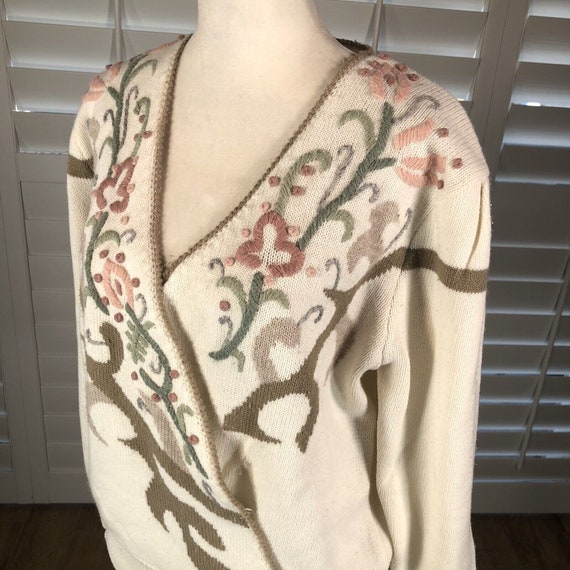 Vtg 80s Cream Embroidered Surplice Sweater M Puff… - image 9