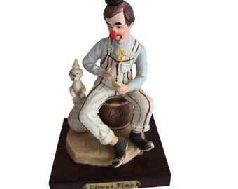 Figurka klauna z musicalu Vintage Circus Time Tańczący pies 6"