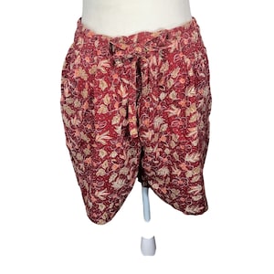 Vintage Liz Sport Women&#39;s Shorts Medium Modern Red Floral High Waisted Boho