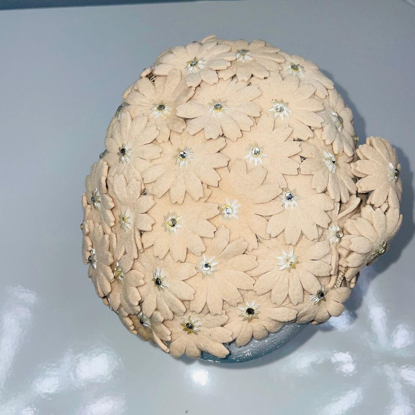 Vintage 50s Crown Beige Hat Floral Pearls Wedding Dance Costume Theatre Vintage 50s Crown Beige Hat Floral Pearls Wedding Dance  main image 3