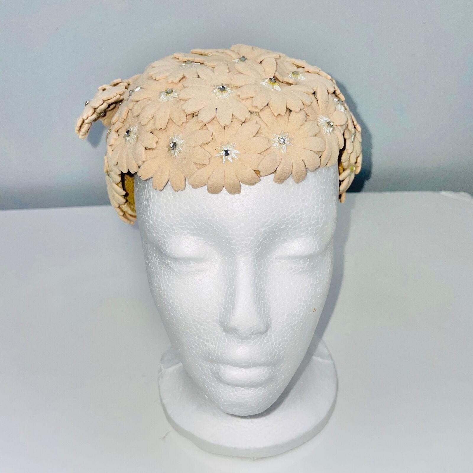 Vintage 50s Crown Beige Hat Floral Pearls Wedding Dance Costume Theatre Vintage 50s Crown Beige Hat Floral Pearls Wedding Dance  main image 2