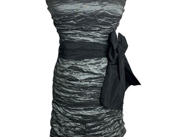 Vintage Y2K BCBG Strapless Mini Dress Womens Size S Gray Crinkle Bodycon Belt