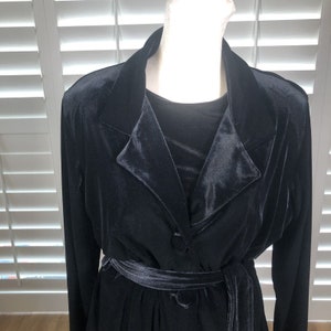 Vtg Hillard & Hanson Black Velvet 3 PC Skirt Suit Medium Mini Stretch Tunic Glam