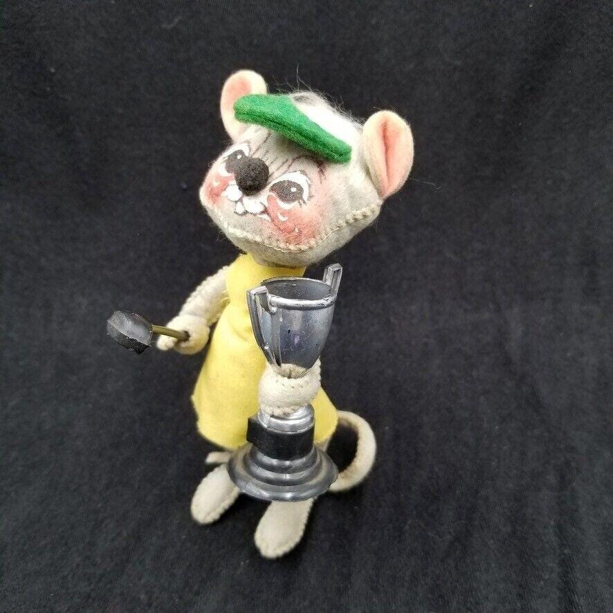 Vintage 60s Annalee Mobilitee Mouse Figurine Doll Golf Golfer Trophy