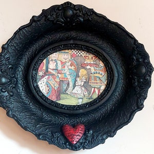Alice in Wonderland, Alice in lijst, Alice-wanddecor, Wonderland-decor, Hartenkoningin, Lijst Wonderland, We zijn hier allemaal gek, Gothic Alice