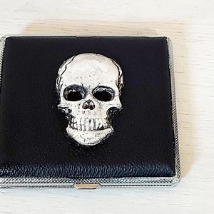 Skull cigarette case, Goth cigarette case, Black cigarette case, Goth Skull decor, Spooky cigarete case, Goth Victorian case, Vampire case image 7