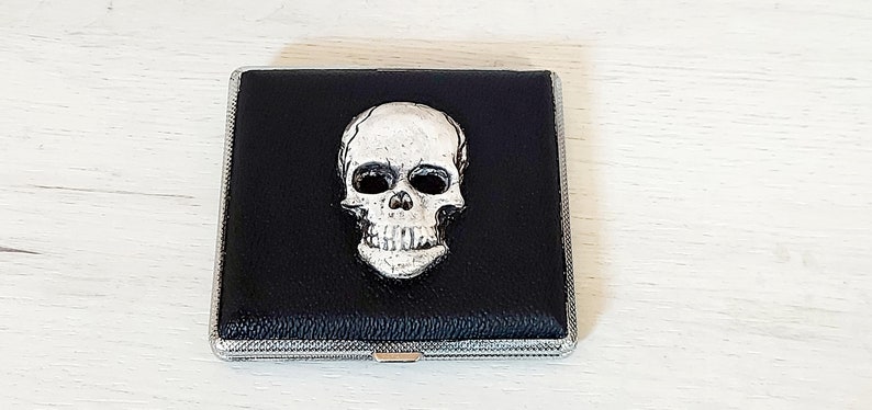 Skull cigarette case, Goth cigarette case, Black cigarette case, Goth Skull decor, Spooky cigarete case, Goth Victorian case, Vampire case image 7