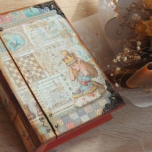 Alice book box, Alice in Wonderland, Alice scrapbook box, Curiouser Alice box, Sounds of Wonderland, Alice decoupage box, Alice Keepsake box
