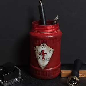 Templar pen holder, Templar shield jar, Templar cross jar, Fountain pen holder, Templar table decor, Templar jar decor, Templar knight