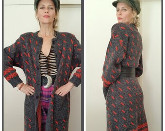 80s Vintage Bold Shoulder Long Oversize Cardigan // Abstract Print // Button Down // AUS Made // Snuggly Warm // VTG Quality // Street Style