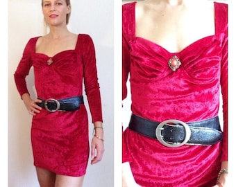 90s Red Velvet Pretty Lady Dress // Crushed Velvet // Blood Red // Built in Bra // Jessica Rabbit Vibes // Body Con Dress // Mini Dress