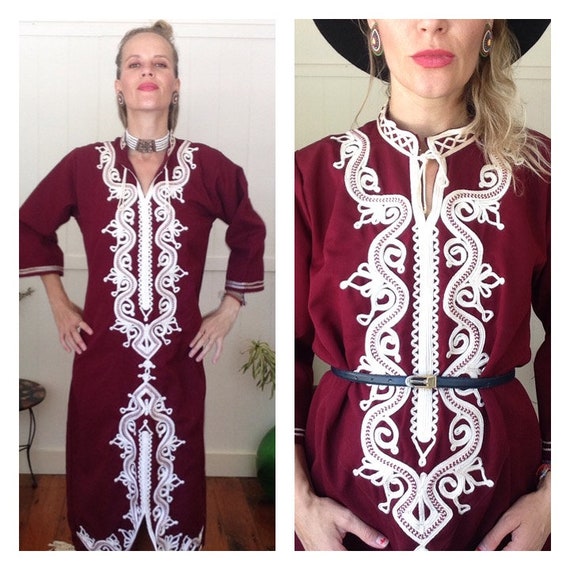 SALE Vintage 1970s Heavily Embroidered Kaftan Dress Boho Hippy Bohemian Caftan Gypsy Ethnic Middle Eastern Traditional Dress Unique Oversize