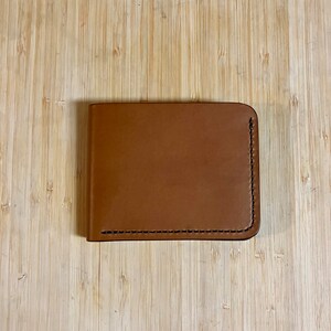 Cartera de dos pliegues de cuero italiano coñac, Cartera de cuero, Cartera minimalista cosida a mano, Cartera delgada
