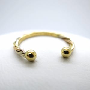 Size 6.5 CARTIER Trinity Ring Vintage model Twist 3-Gold Band with Original Red Box + Paperwork Stackable Minimalist Jewelry Yellow Gold