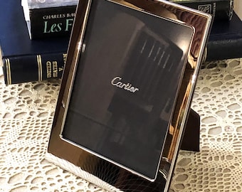 Cartier フォトフレーム シルバー 幾何学模様 Extra Large Sterling Silver Cartier Photo Frame – Foundwell
