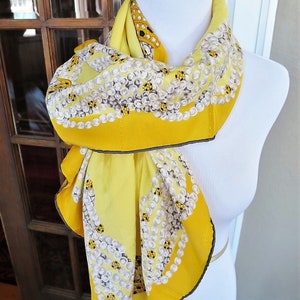VINTAGE CARTIER SILK SCARF IN PANTHERE ROYALE YELLOW