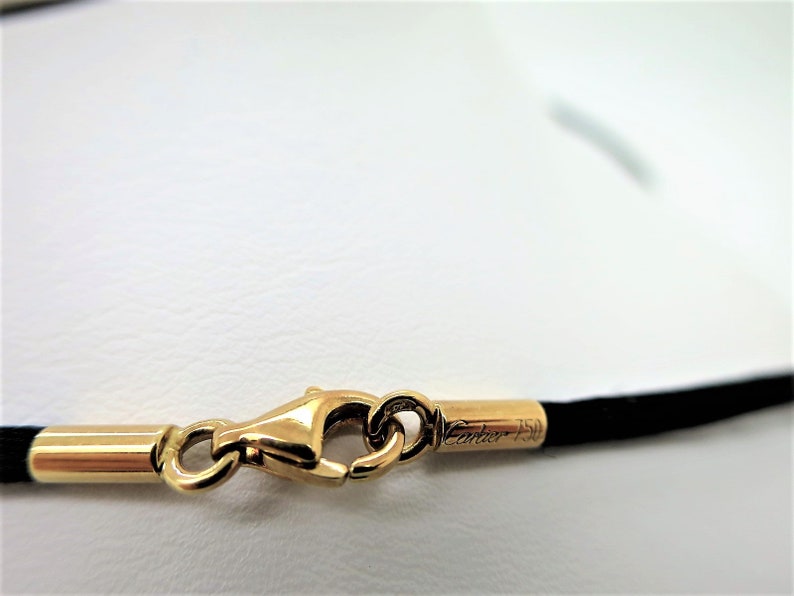 CARTIER PANTHER NECKLACE Beautiful 18kt Yellow Gold Pendant with Cartier Silk Cord and Certificate of Authenticity + Red Box