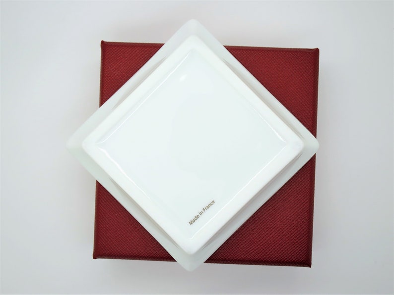 CARTIER MINI TRAY, "Rue de la Paix" Decor, Platinum Finish Motif & Trim, Cartier Trinket Tray, Cartier Ring Dish, Fine Porcelain, Limoges image 4