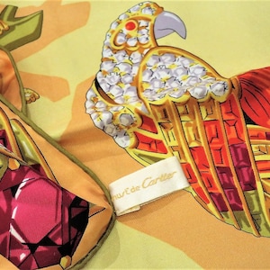 Écharpe CARTIER vintage pour femme en soie française tissée fine avec motif animalier jaune, très joli motif, écharpe avec étiquette d'origine