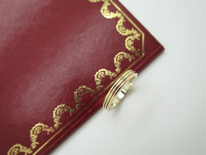 CARTIER TRINITY Wedding Ring, Size 49 (5 US), 18kt 3-Gold Band, Cartier Box & Certificate, Cartier B4052200, Cartier B4052249, Stacking Ring image 3