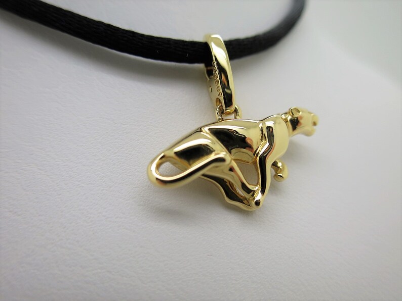 CARTIER PANTHER NECKLACE Beautiful 18kt Yellow Gold Pendant with Cartier Silk Cord and Certificate of Authenticity + Red Box