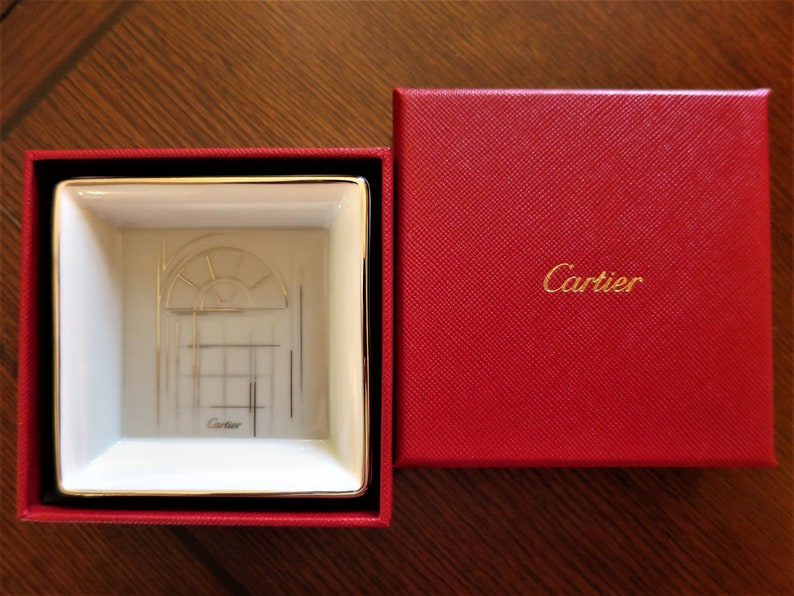 CARTIER MINI TRAY, "Rue de la Paix" Decor, Platinum Finish Motif & Trim, Cartier Trinket Tray, Cartier Ring Dish, Fine Porcelain, Limoges image 6