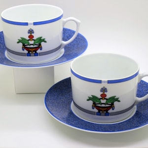 Ensemble de 2 tasses à petit-déjeuner CARTIER avec soucoupes à café ou à thé en porcelaine de Limoges bleu lapis vintage de La Maison Venitienne