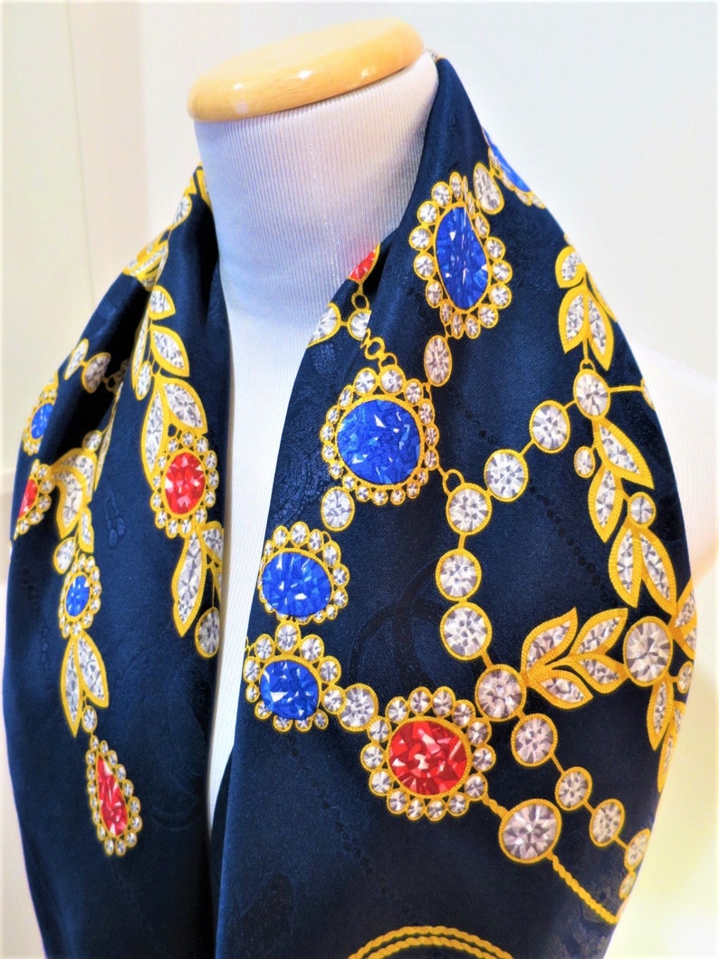CARTIER SCARF, "Patiala" Edition, 100% Silk w Cartier Tag & Box, Made in France, Cartier Foulard Soie, Vintage Scarf 画像 4