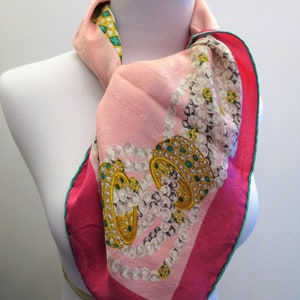 CARTIER SCARF, "Panthere Royale" Motif, 100% Silk, Made in Italy, Includes Tag, Box & Booklet, Foulard Soie, Vintage Scarf, Luxury Scarves imagen 8