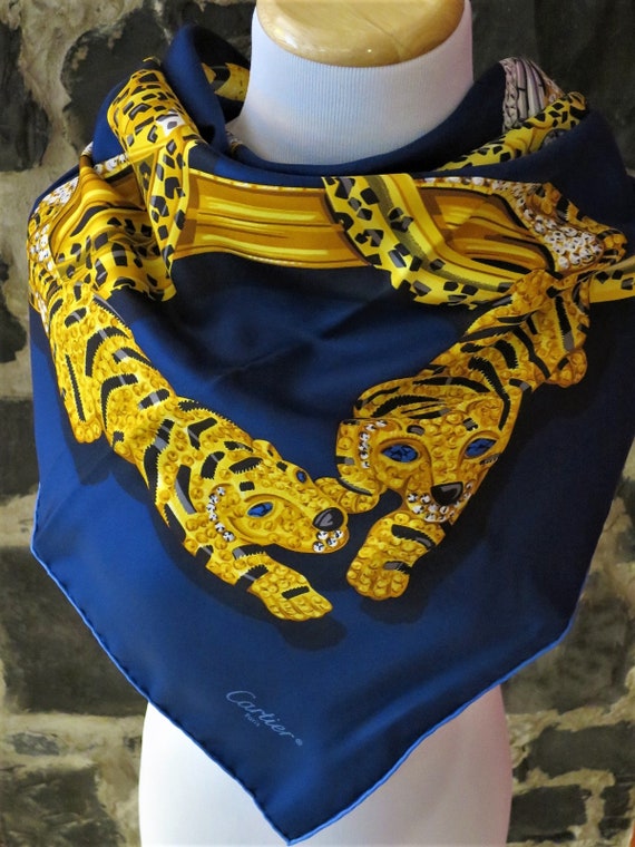 AUTHENTIC CARTIER SCARF in Silk with Vintage Brac… - image 7