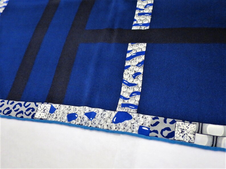 CARTIER SCARF Blue Vintage French Silk Paris Couture with Tigre Rôdant Tiger motif comes with Original Tag, Box and Certificate