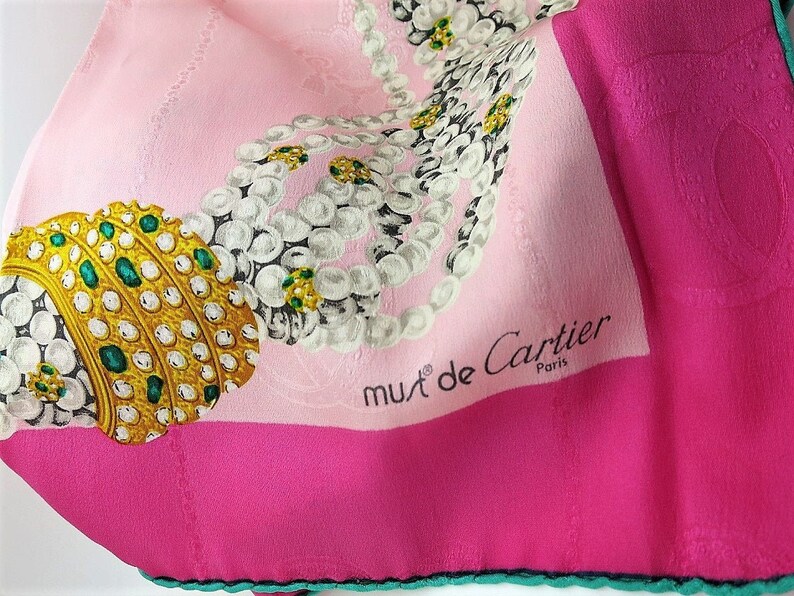 CARTIER SCARF, "Panthere Royale" Motif, 100% Silk, Made in Italy, Includes Tag, Box & Booklet, Foulard Soie, Vintage Scarf, Luxury Scarves imagen 1