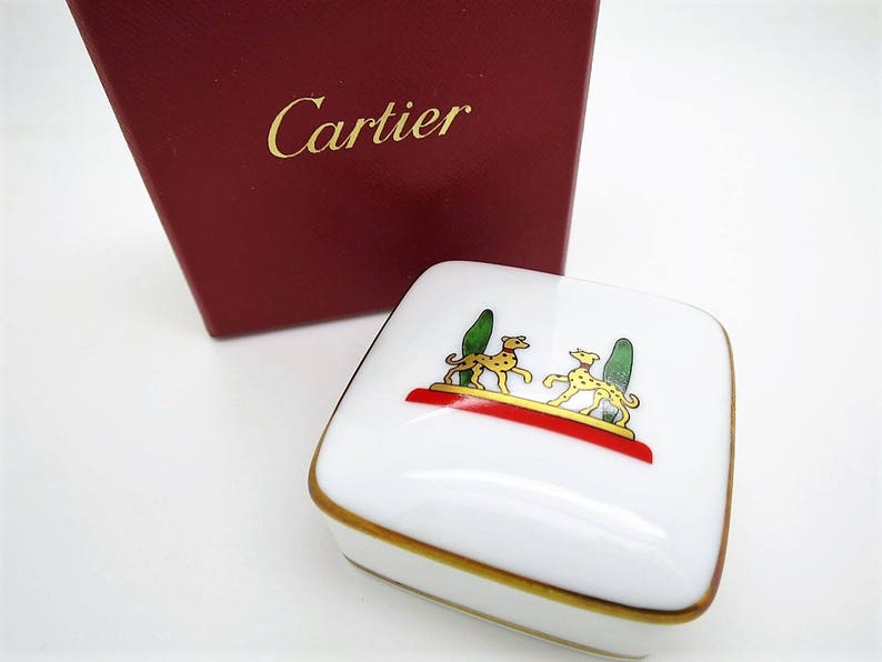 CARTIER PORCELAIN BOX, "Maison de Louis Cartier" Motif w 24kt Trim, Ring Dish for Vanity or Bedside, Cartier Box, Limoges, Cartier Jewelry image 2