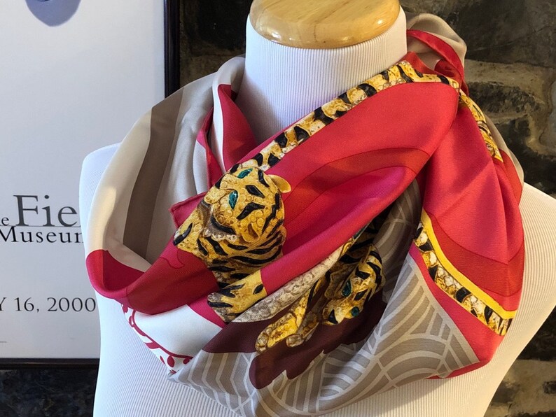 CARTIER SCARF, "Inde Mystérieuse" Tiger Decor, 100% Silk, Cartier Tag & Certificate, Cartier Foulard Soie, Vintage Scarf, Cartier Panther image 6
