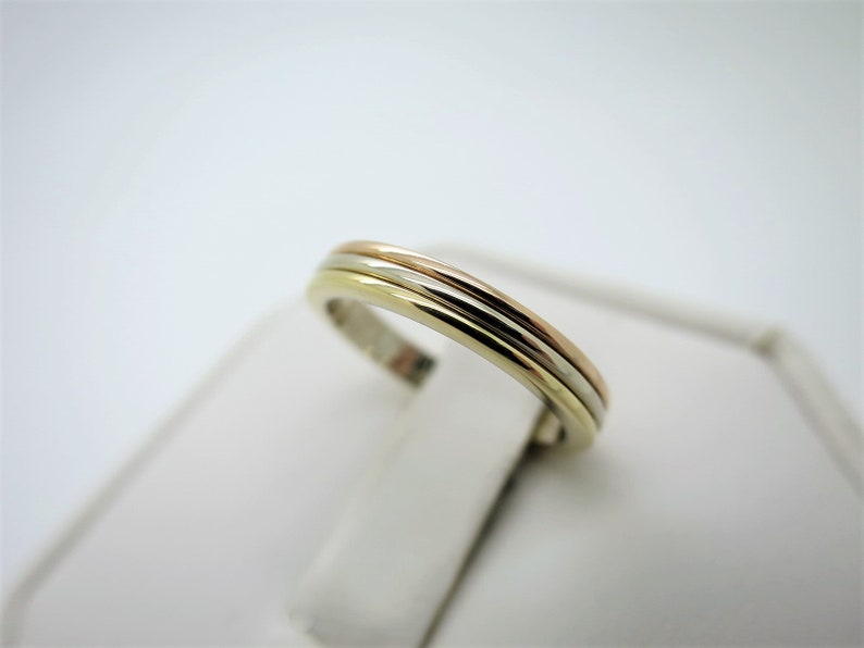 CARTIER TRINITY Wedding Ring, Size 49 (5 US), 18kt 3-Gold Band, Cartier Box & Certificate, Cartier B4052200, Cartier B4052249, Stacking Ring image 4